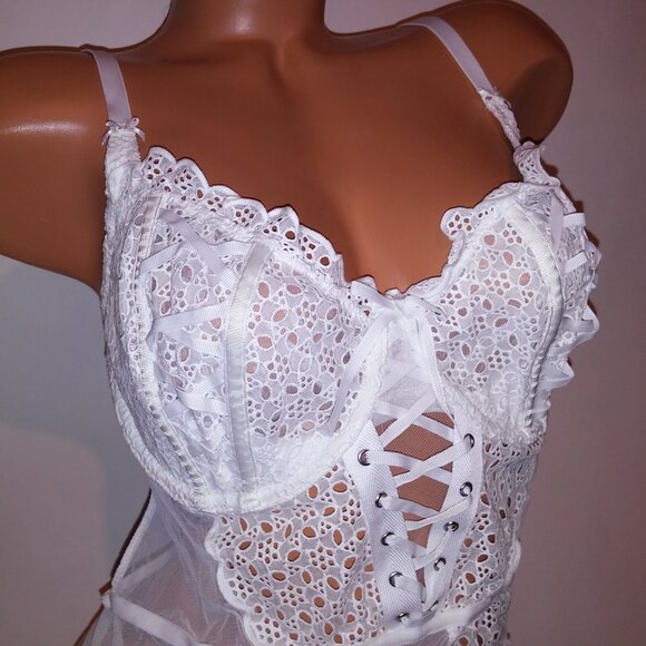 Victoria Secret Lingerie Teddy One Piece Bodysuit White Eyelet Sheer Thong Back - Picture 12 of 16